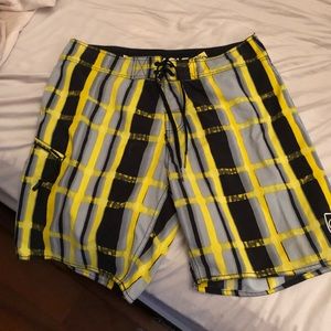 Body Glove Swim Trunks Size 32 Waist